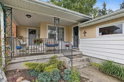 3607 W Clover Avenue, McHenry, IL 60050 - Photo 2