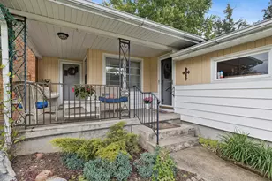 3607 W Clover Ave, McHenry, IL 60050 - Photo 2