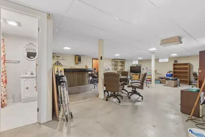 3607 W Clover Avenue, McHenry, IL 60050 - Photo 16