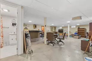 3607 W Clover Ave, McHenry, IL 60050 - Photo 16