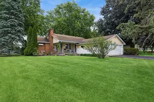 3607 W Clover Ave, McHenry, IL 60050 - Photo 1