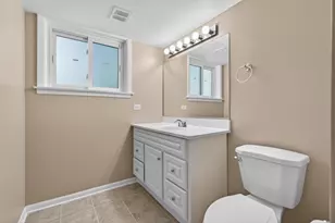 908 S Arlington Heights Rd, Arlington Heights, IL 60005 - Photo 20