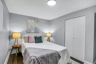 8030 S Constance Ave, Chicago, IL 60617 - Photo 30