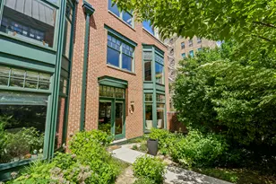 101 N Euclid Ave, Oak Park, IL 60301 - Photo 2