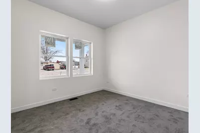 17 W Dearborn Street, Plano, IL 60545 - Photo 12