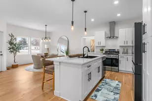 17 W Dearborn St, Plano, IL 60545 - Photo 6