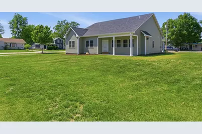 17 W Dearborn Street, Plano, IL 60545 - Photo 22