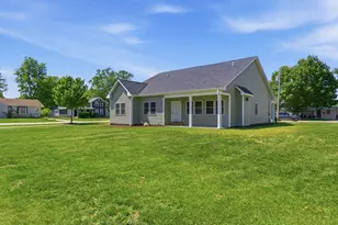 17 W Dearborn St, Plano, IL 60545 - Photo 22