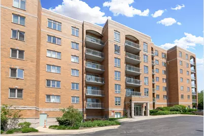 6815 N Milwaukee Avenue #605, Niles, IL 60714 - Photo 2