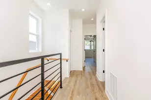 544 N Lawndale Ave, Chicago, IL 60624 - Photo 22