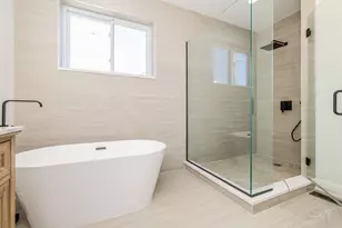544 N Lawndale Ave, Chicago, IL 60624 - Photo 36