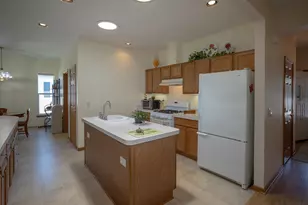 212 Rodeo Dr, Grayslake, IL 60030 - Photo 8