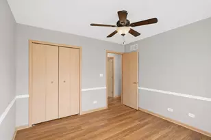 439 E Morse Ave, Bartlett, IL 60103 - Photo 16