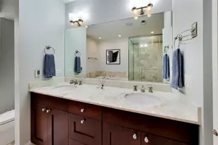 844 W Roscoe St, Chicago, IL 60657 - Photo 16