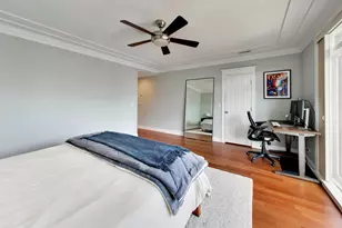 844 W Roscoe St, Chicago, IL 60657 - Photo 14