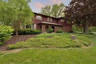 1711 Shaw Woods Dr, Rockford, IL 61107 - Photo 2