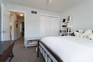 2402 Sanford Ln, Normal, IL 61761 - Photo 28