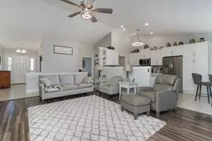 2402 Sanford Ln, Normal, IL 61761 - Photo 14