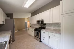 125 Cheri Ln, Antioch, IL 60002 - Photo 22
