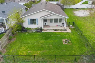426 Bramble St, Manteno, IL 60950 - Photo 8
