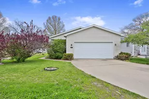 426 Bramble St, Manteno, IL 60950 - Photo 4