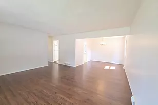 400 Phyllis Ave, Rochelle, IL 61068 - Photo 10
