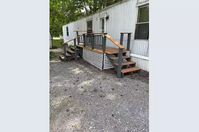 231 S Court Street S #40, Benton, IL 62812 - Photo 1
