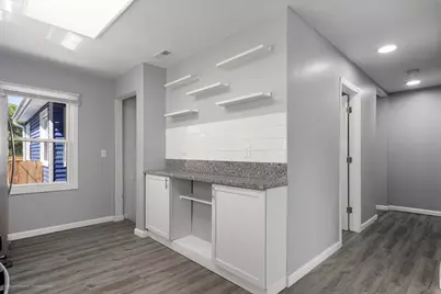 353 W 15th Place, Chicago Heights, IL 60411 - Photo 4