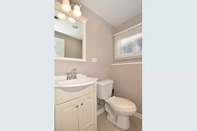 861 S Hawthorne Avenue, Elmhurst, IL 60126 - Photo 24