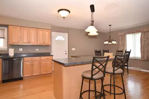 861 S Hawthorne Ave, Elmhurst, IL 60126 - Photo 22
