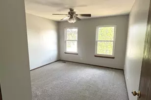 328 Barnaby Dr, Oswego, IL 60543 - Photo 12