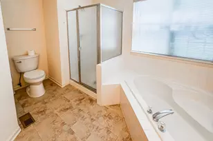 17080 W Cunningham Ct, Libertyville, IL 60048 - Photo 18