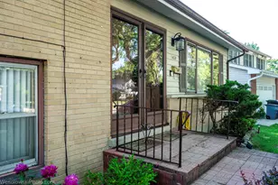 1408 S Fern Dr, Mount Prospect, IL 60056 - Photo 2