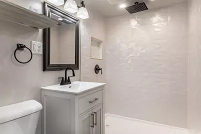 10505 S Avenue F, Chicago, IL 60617 - Photo 22