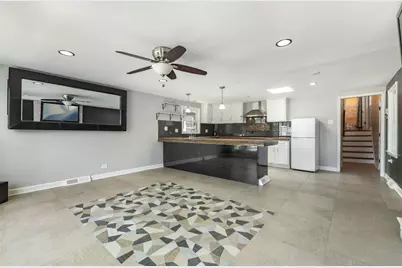 10505 S Avenue F, Chicago, IL 60617 - Photo 6