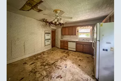 463 S Monroe Street, Decatur, IL 62522 - Photo 10