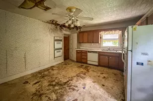463 S Monroe St, Decatur, IL 62522 - Photo 10