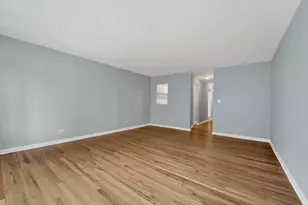 3161 N Cambridge Ave, Chicago, IL 60657 - Photo 8