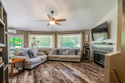 19866 Lakewood Drive, Bloomington, IL 61705 - Photo 12