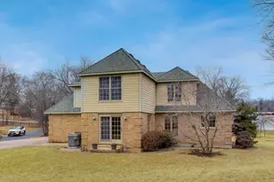 36W787 Red Haw Ln, Saint Charles, IL 60174 - Photo 36