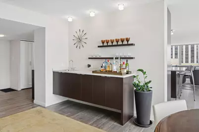 339 W Barry Avenue #24A, Chicago, IL 60657 - Photo 4