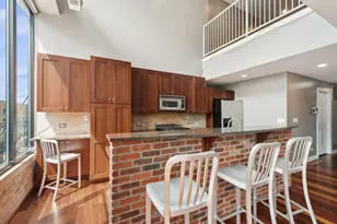 70 E 18th St, Chicago, IL 60616 - Photo 4