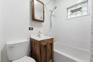 3820 W George St, Chicago, IL 60618 - Photo 20