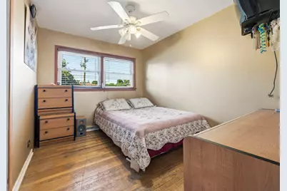2001 Plainfield Drive, Des Plaines, IL 60018 - Photo 16