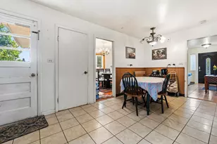2001 Plainfield Dr, Des Plaines, IL 60018 - Photo 14