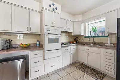 2001 Plainfield Drive, Des Plaines, IL 60018 - Photo 12