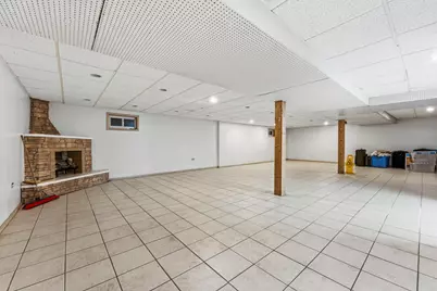 2001 Plainfield Drive, Des Plaines, IL 60018 - Photo 22