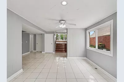 9120 Hollyberry Avenue, Des Plaines, IL 60016 - Photo 8