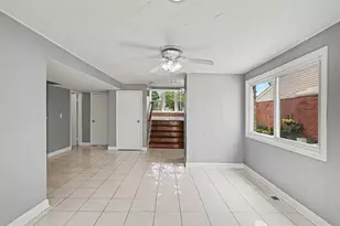 9120 Hollyberry Ave, Des Plaines, IL 60016 - Photo 8