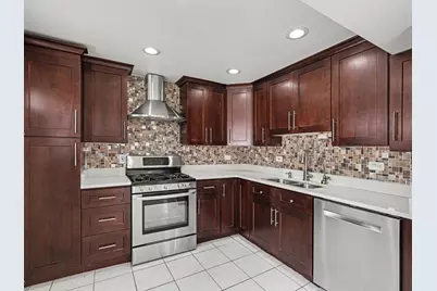 9120 Hollyberry Avenue, Des Plaines, IL 60016 - Photo 10